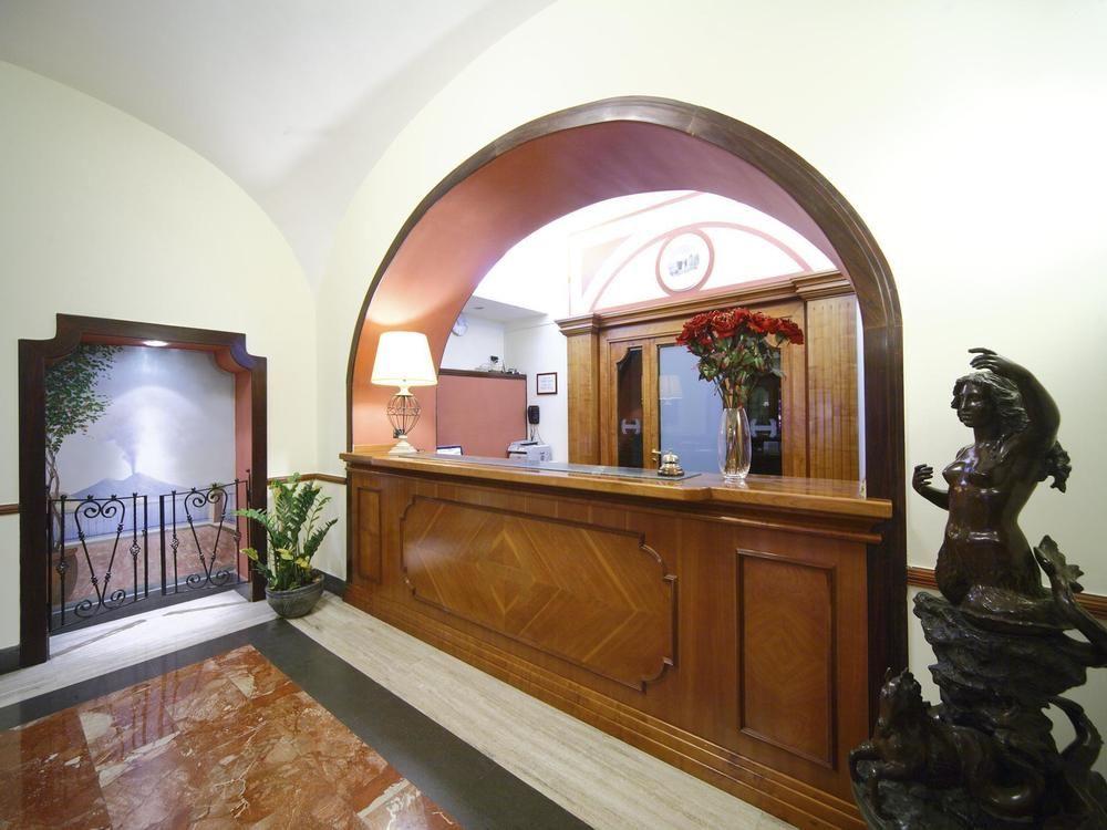 Hotel La Pace Napels Buitenkant foto