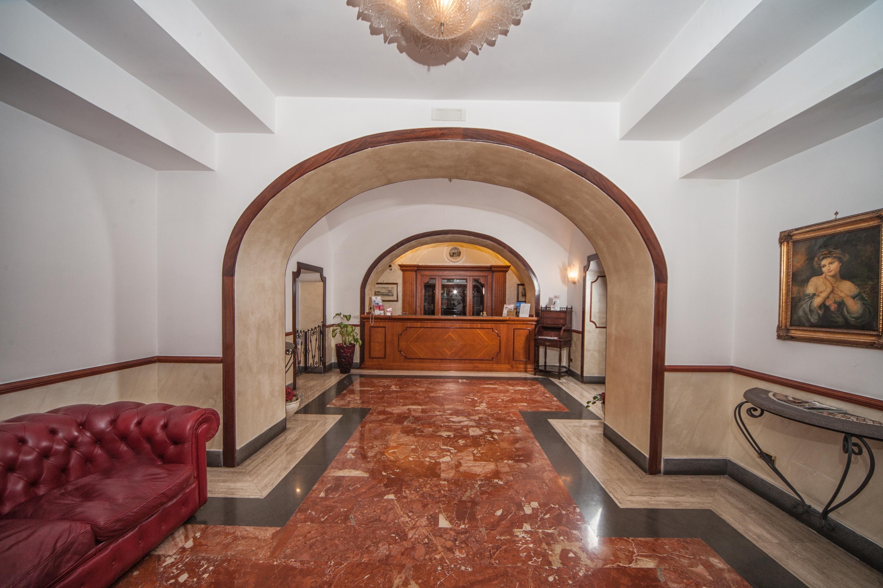 Hotel La Pace Napels Buitenkant foto