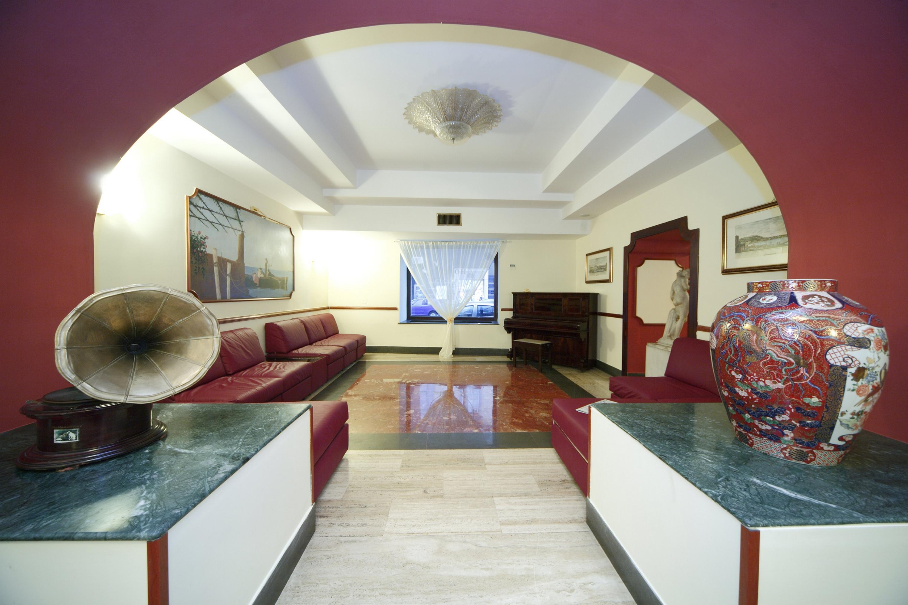 Hotel La Pace Napels Buitenkant foto